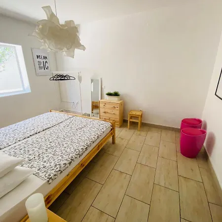 Dvoshko بيت ضيافة