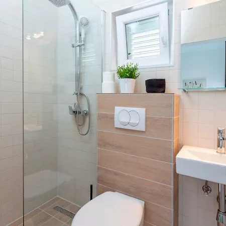 Dvoshko بيت ضيافة