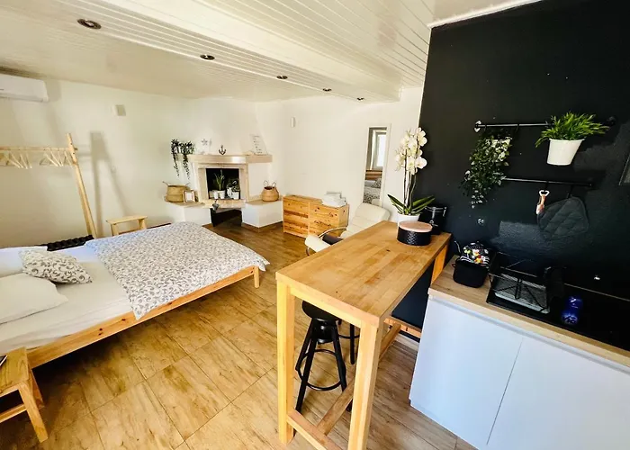 Dvoshko Гостевой дом Хвар